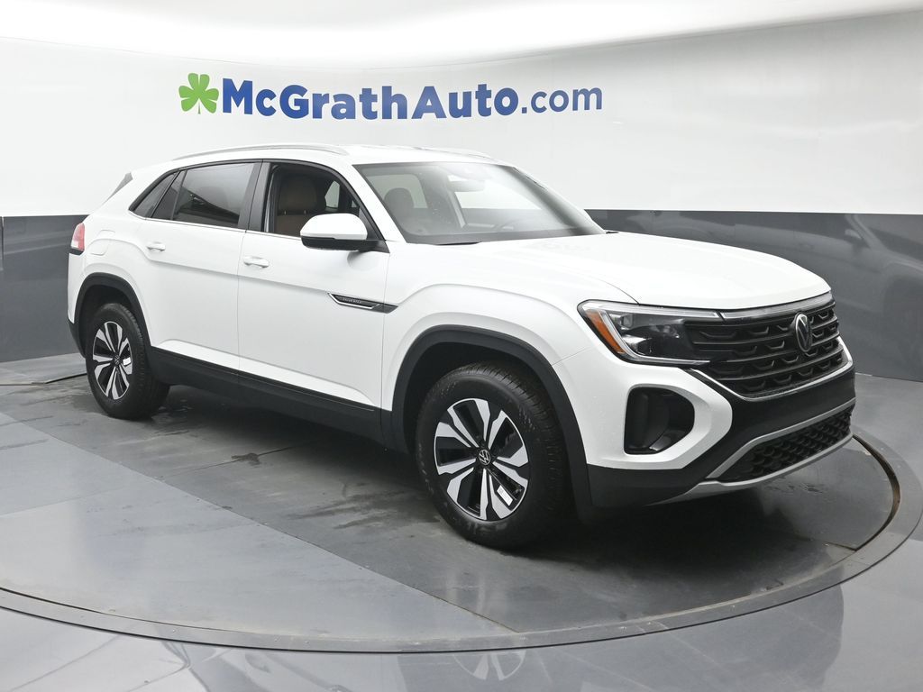 2026 Volkswagen Atlas Cross Sport SE's photo