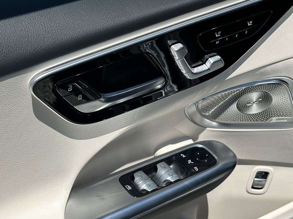 2025 Mercedes Benz C 300 4MATIC Sedan photo 12
