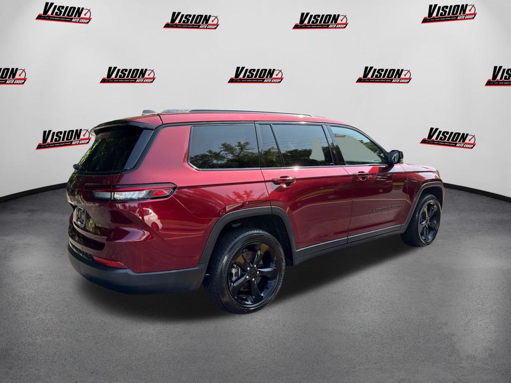 2021 Jeep Grand Cherokee Altitude photo 5