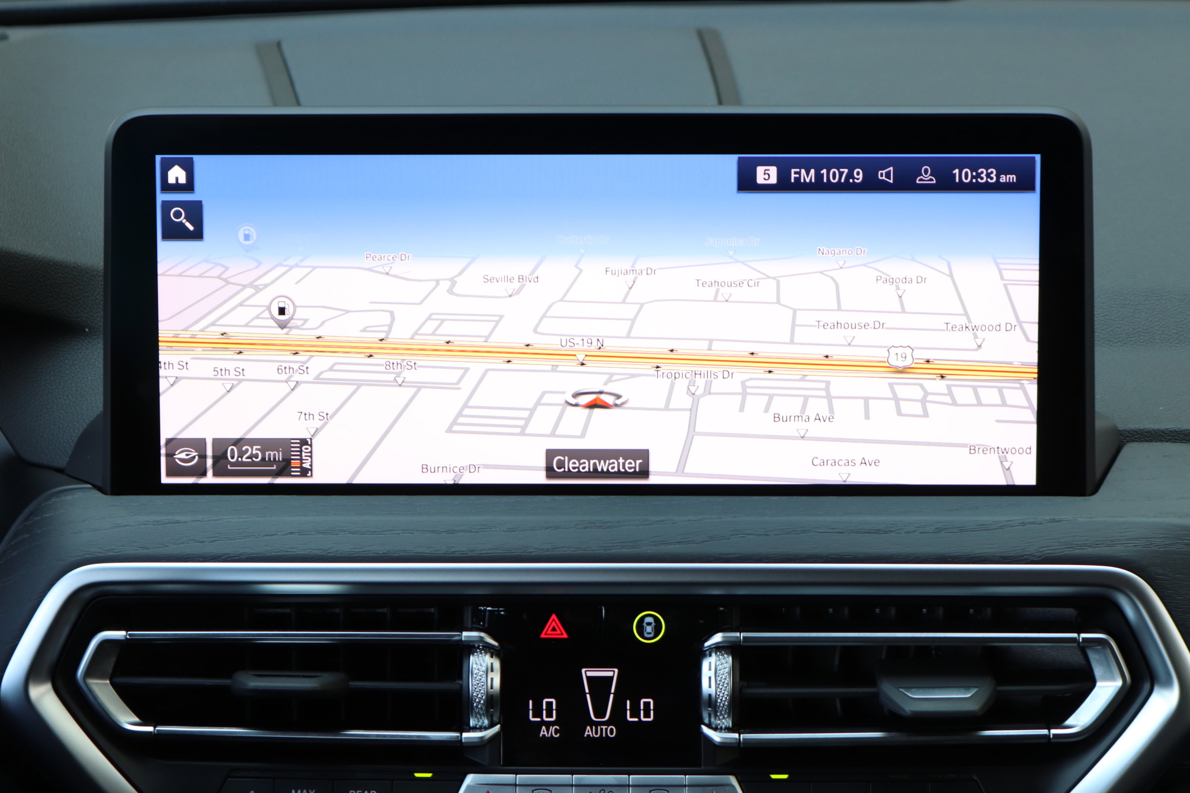 2025 Bmw X4 xDrive30i photo 2