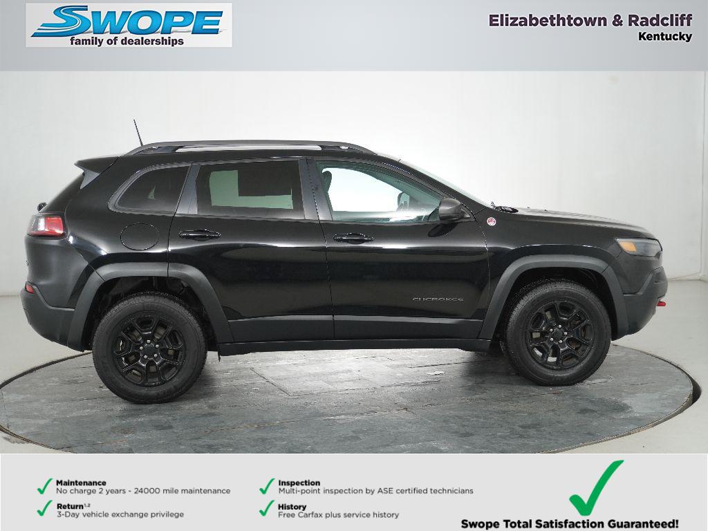 2019 Jeep Cherokee Trailhawk photo 2