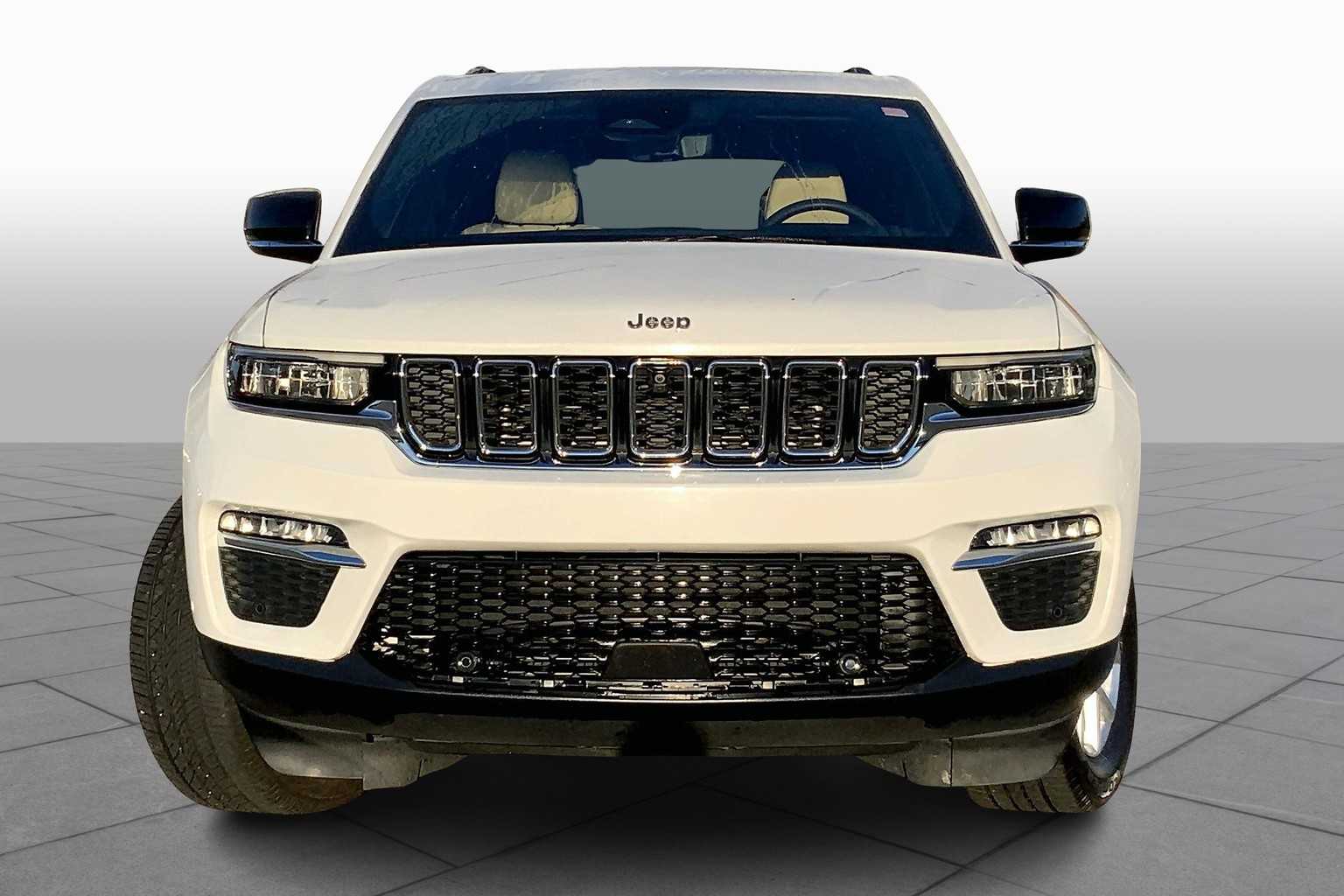 2023 Jeep Grand Cherokee Limited photo 3