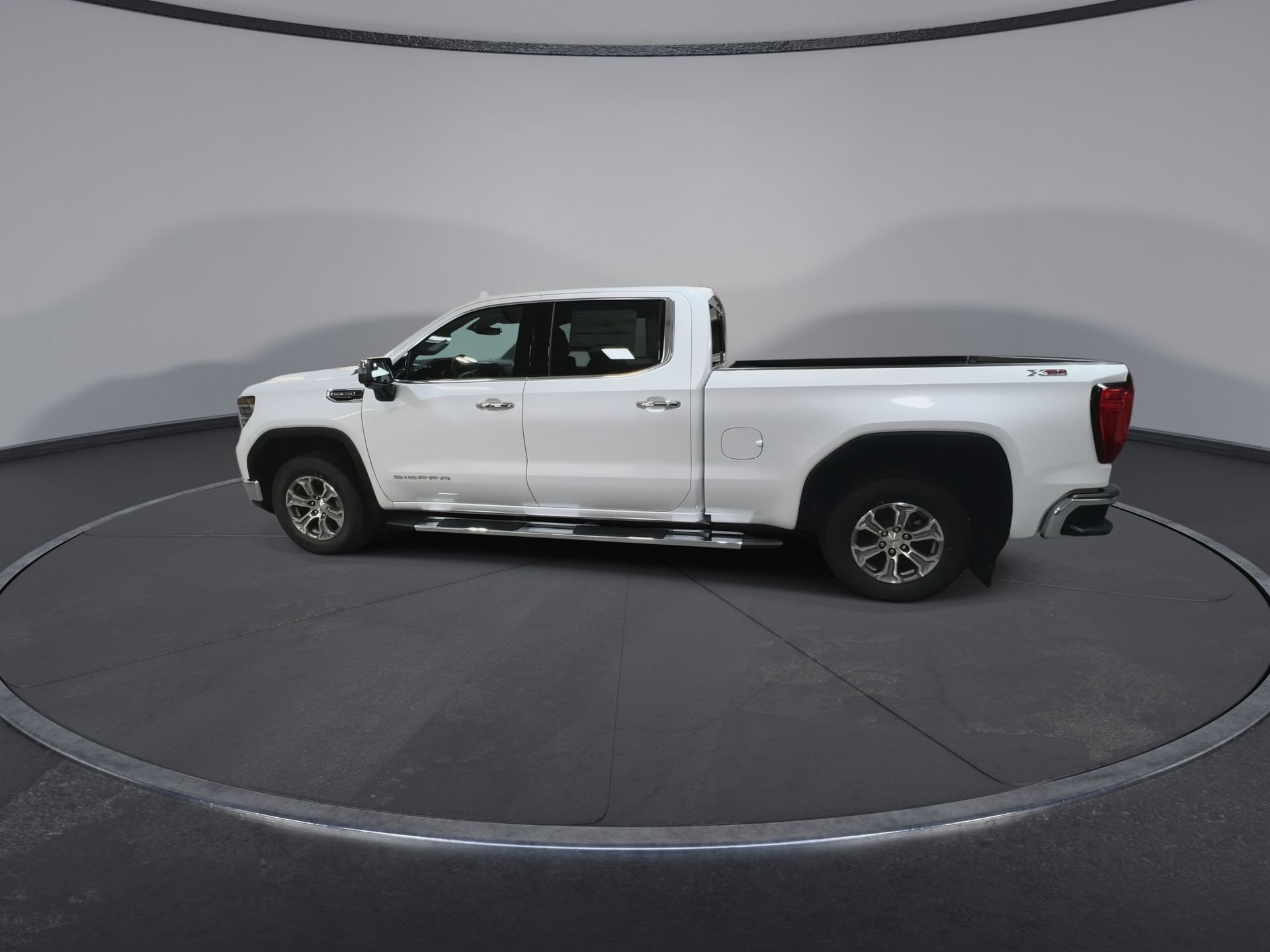New 2025 White Frost Tricoat GMC SLT image 65
