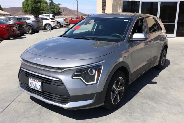 2023 Kia Niro LX photo 6