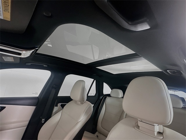 2026 Mercedes Benz GLC 300 4MATIC photo 21