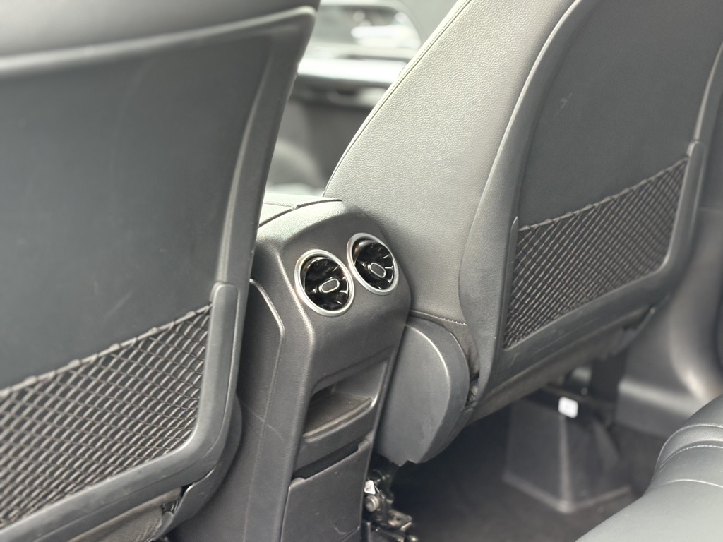 2022 Mercedes Benz GLA 250 photo 24