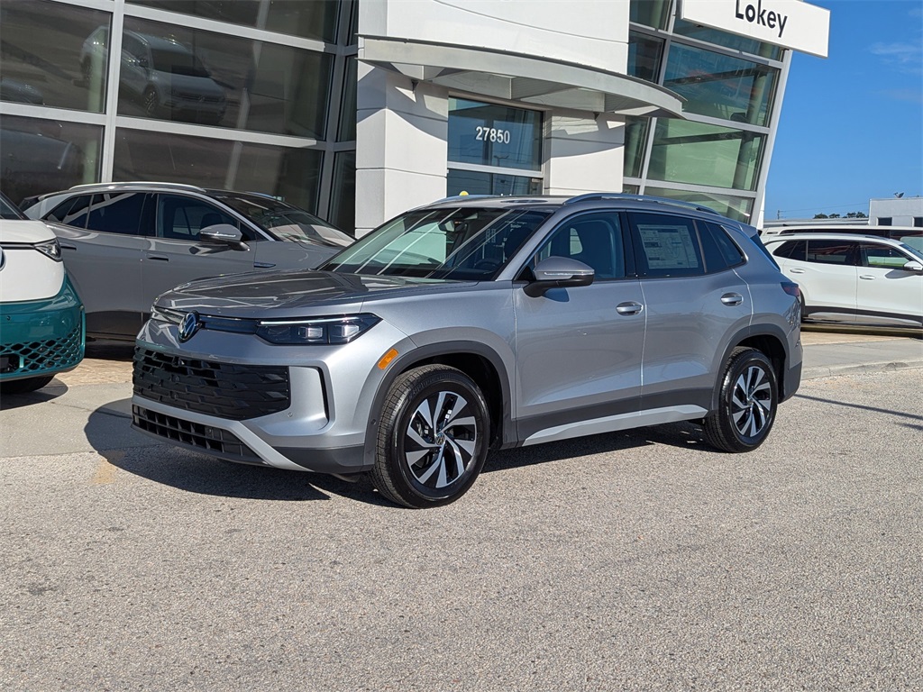 2025 Volkswagen Tiguan S photo 2