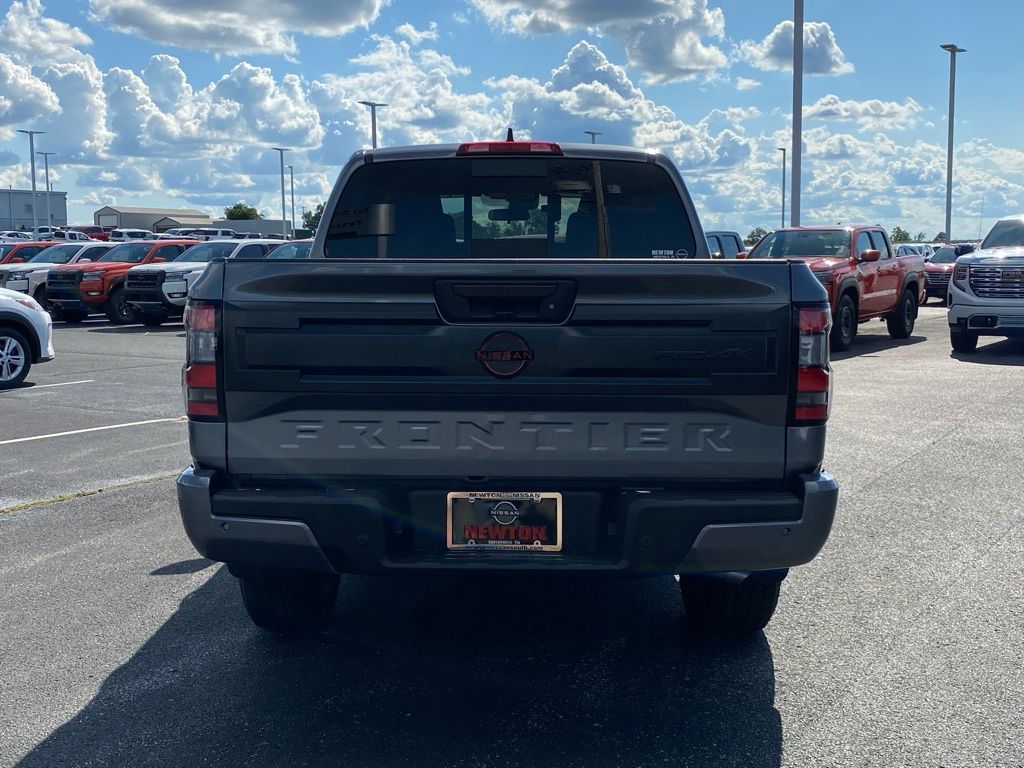 2025 Nissan Frontier PRO-4X photo 5