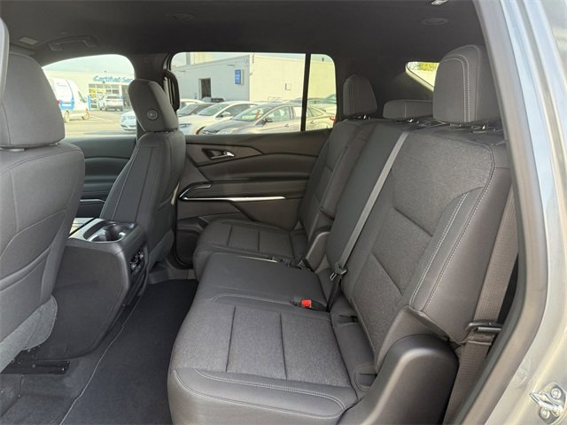 2026 Chevrolet Traverse photo 8