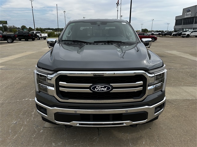 2025 Ford F-150 Lariat photo 3