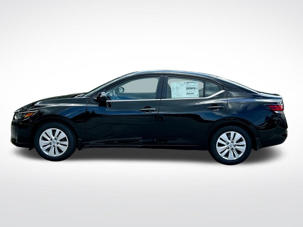 2025 Nissan Sentra S photo 3