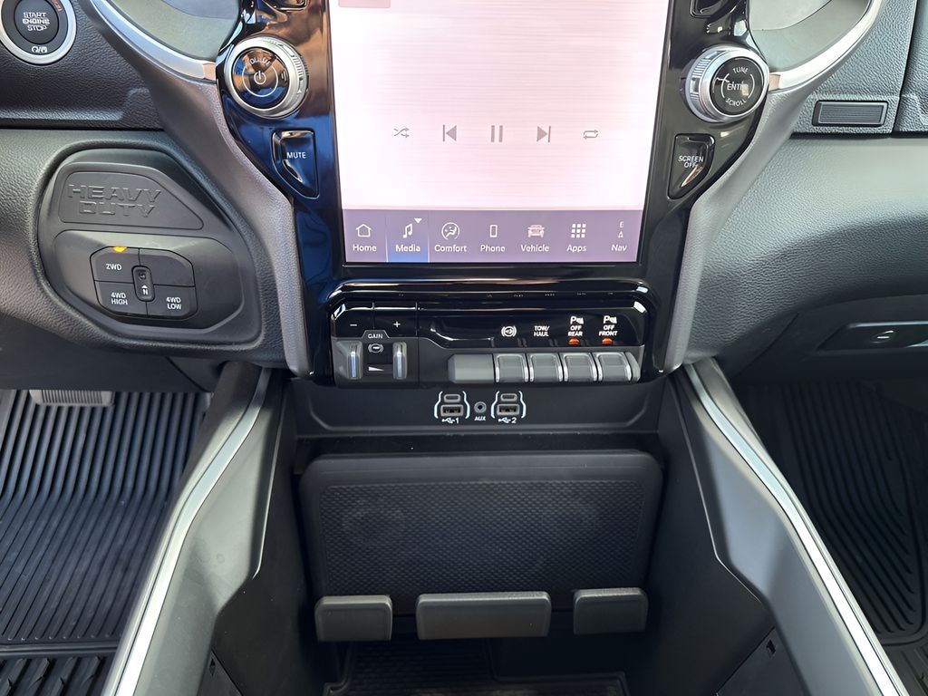 2025 Ram 2500 Big Horn photo 34