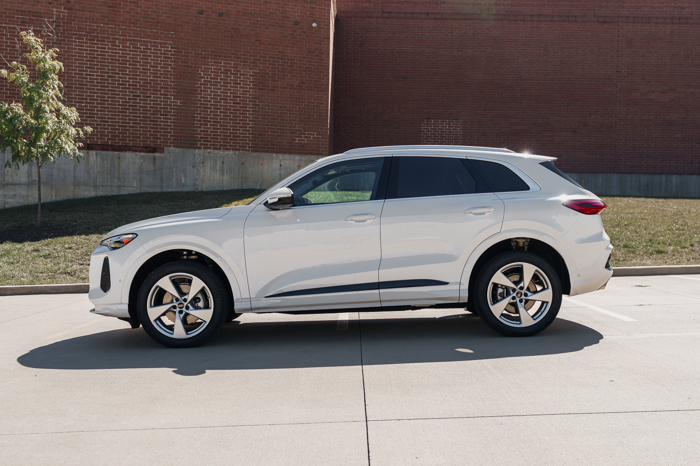 2025 Audi Q5 Premium Plus photo 6