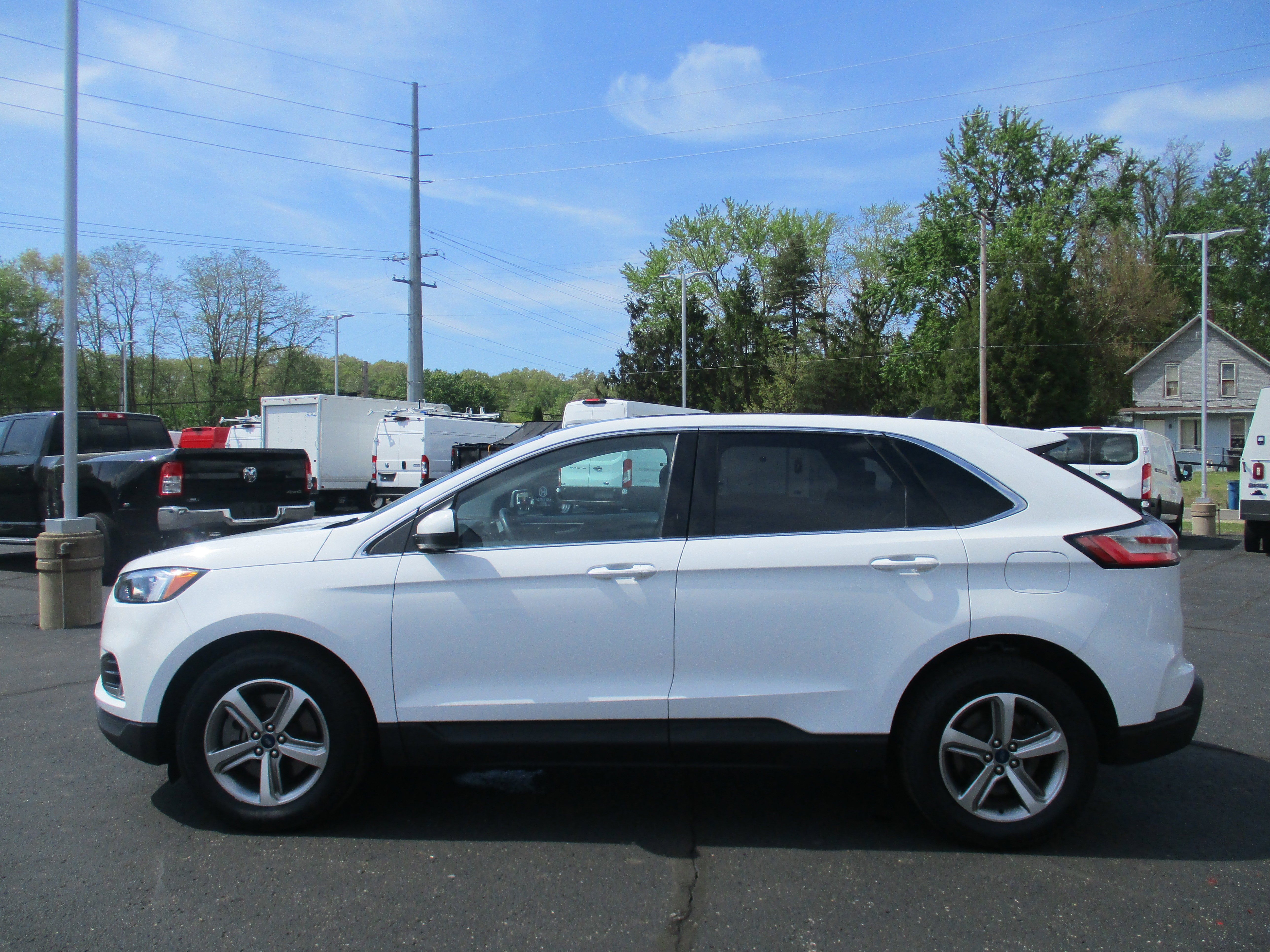 2022 Ford Edge SEL photo 10