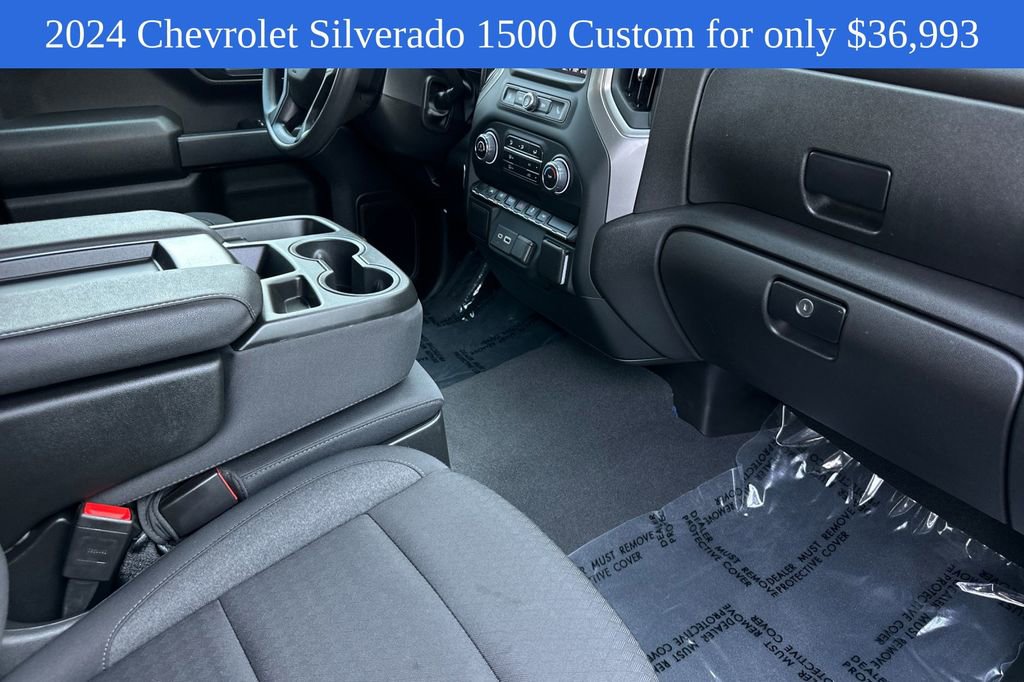 2024 Chevrolet Silverado 1500 Custom photo 13