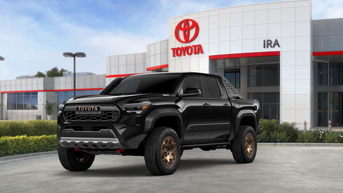 2025 Toyota Tacoma Trailhunter's photo