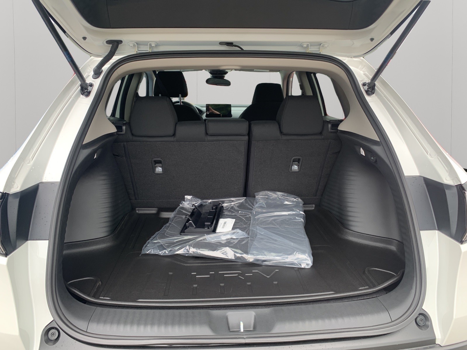 2026 Honda HR-V LX photo 21