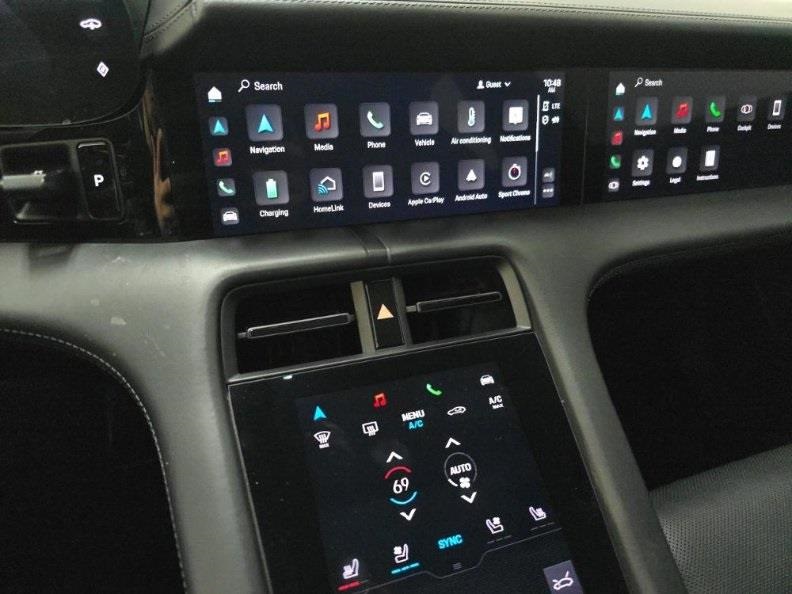 2024 PORSCHE TAYCAN - Image 3