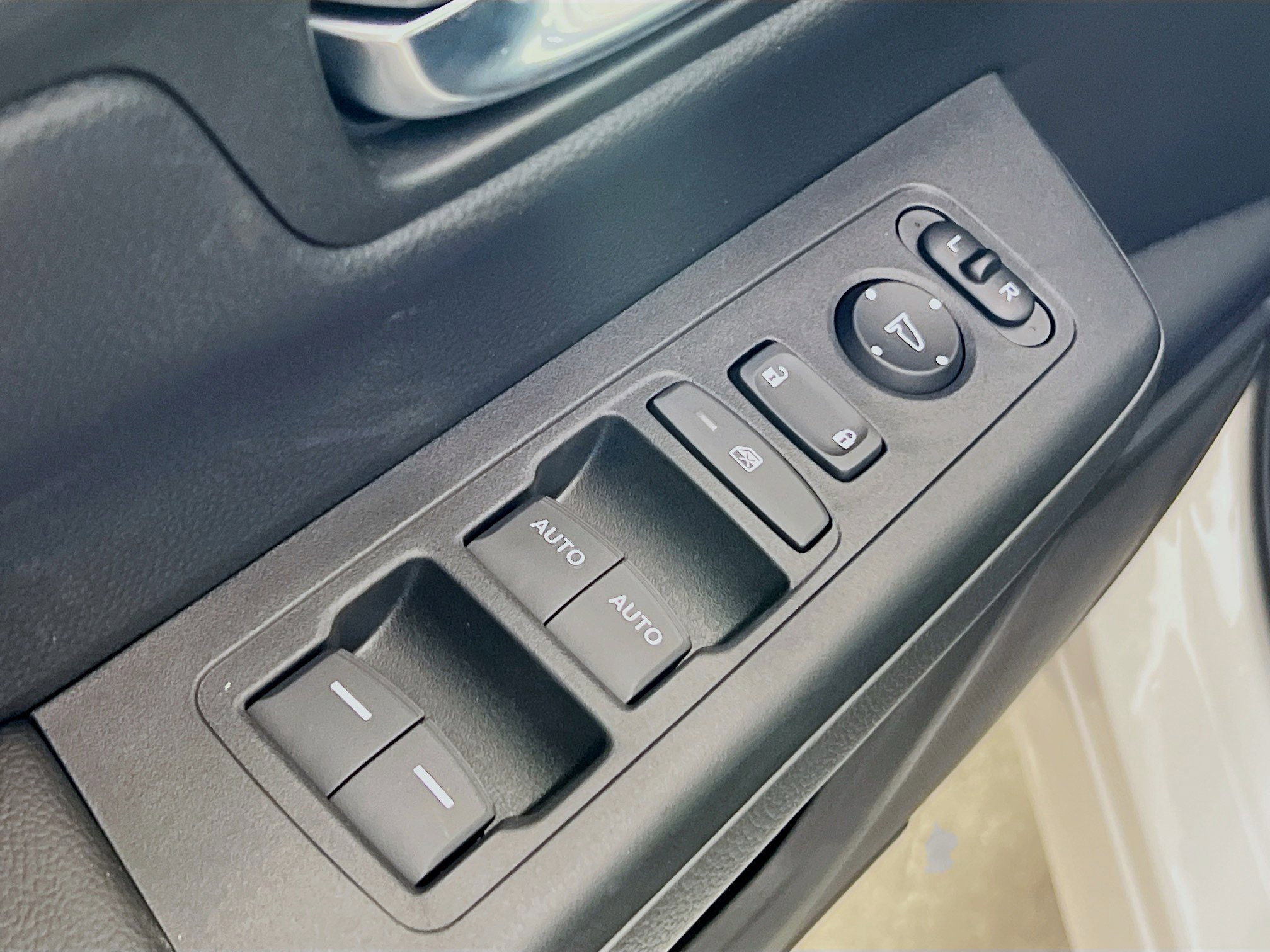 2026 Honda CR-V Hybrid photo 14