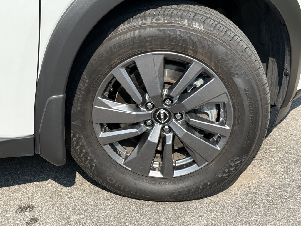 2025 Nissan Pathfinder SV photo 5