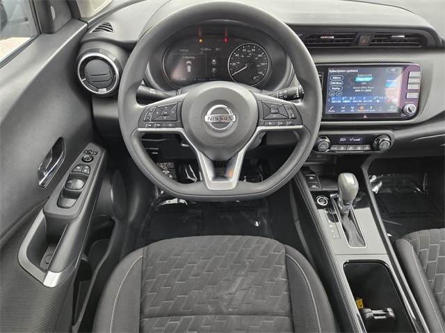 2021 Nissan Kicks SV photo 16