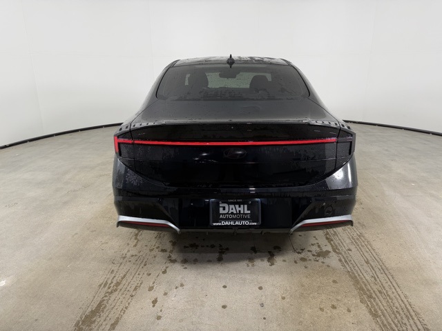 2024 Hyundai Sonata SEL photo 3