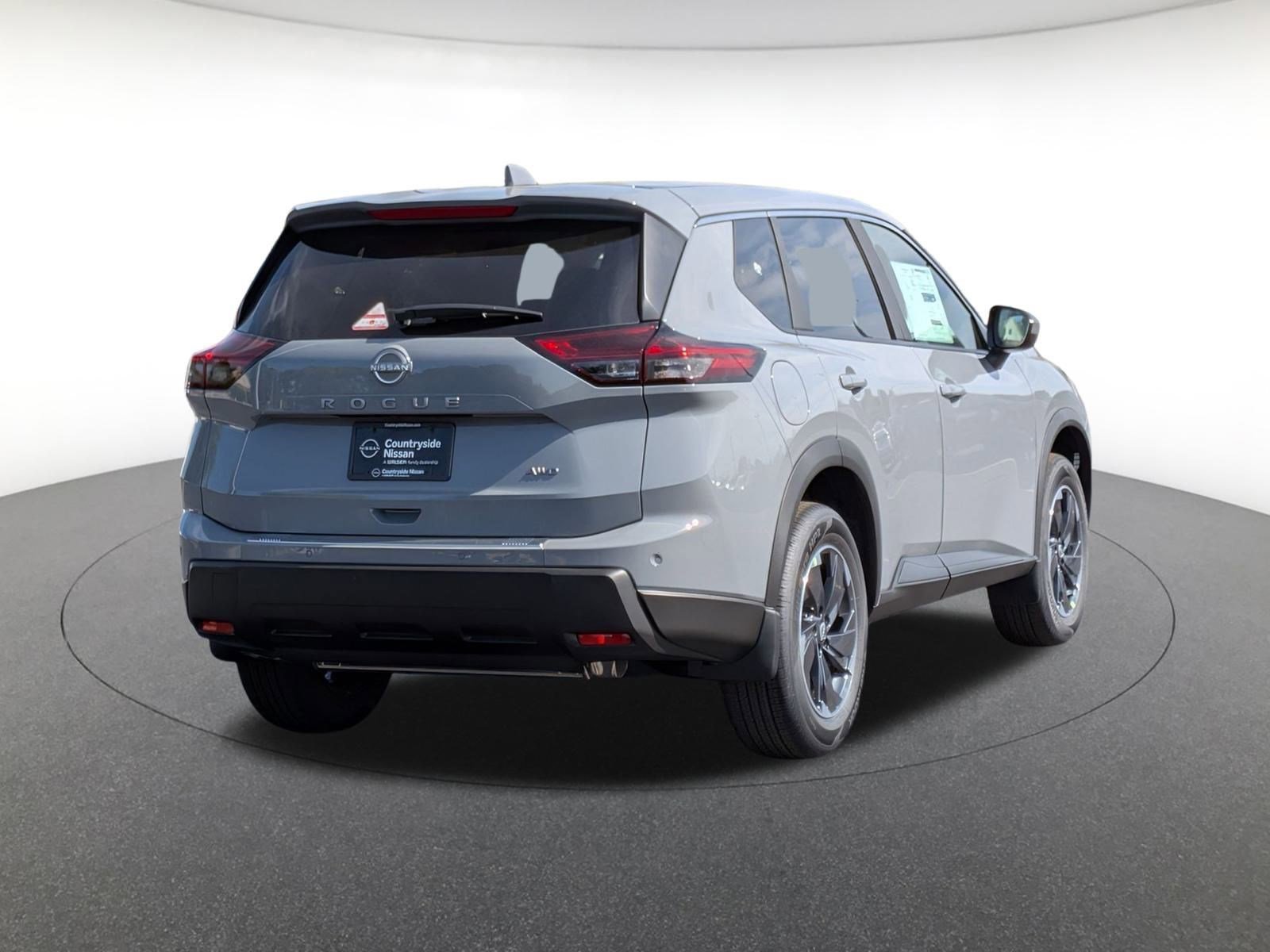 2026 Nissan Rogue SV photo 5