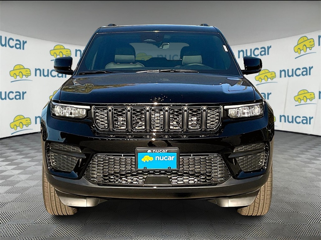2025 Jeep Grand Cherokee Altitude X photo 2