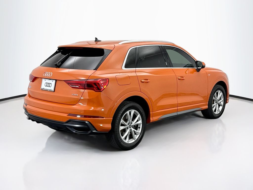 2022 Audi Q3 S line Premium Plus photo 2