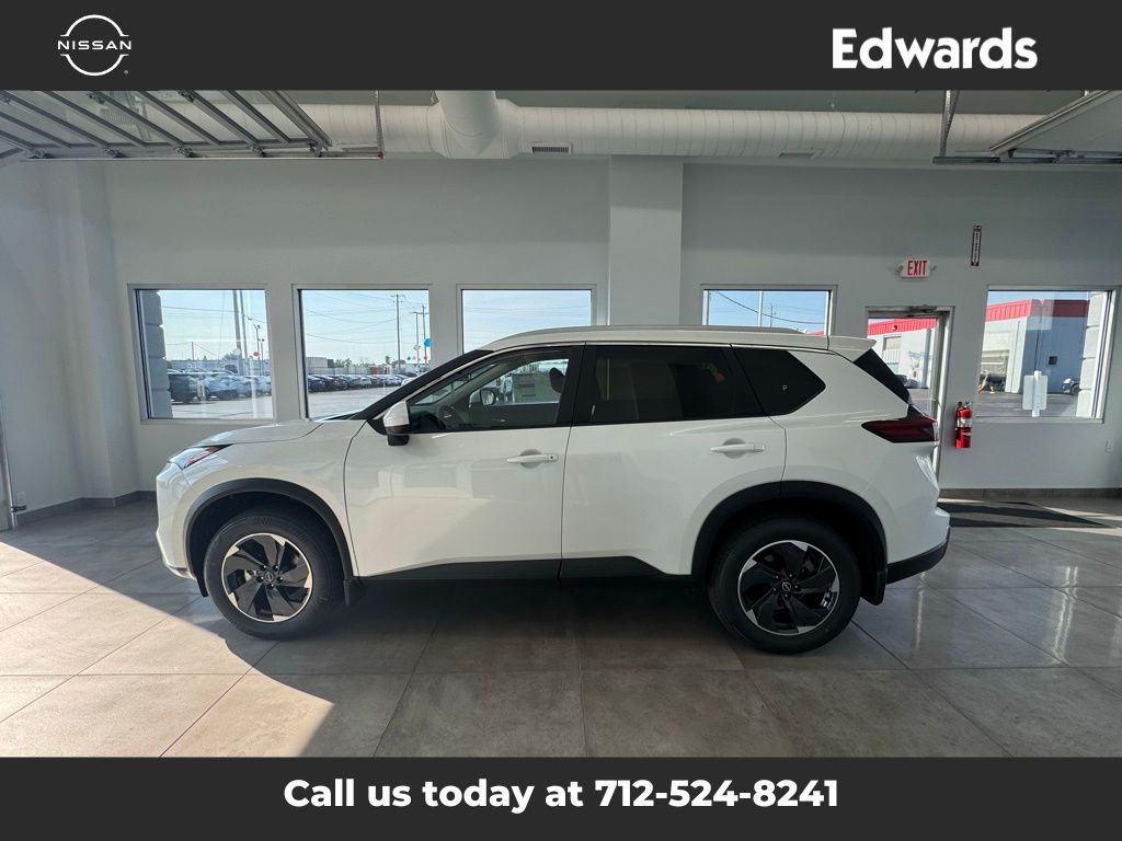 2026 Nissan Rogue SV photo 5