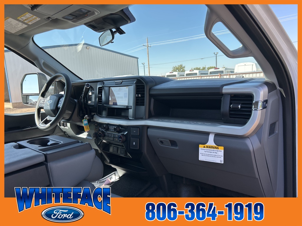 2026 Ford F-350 photo 32