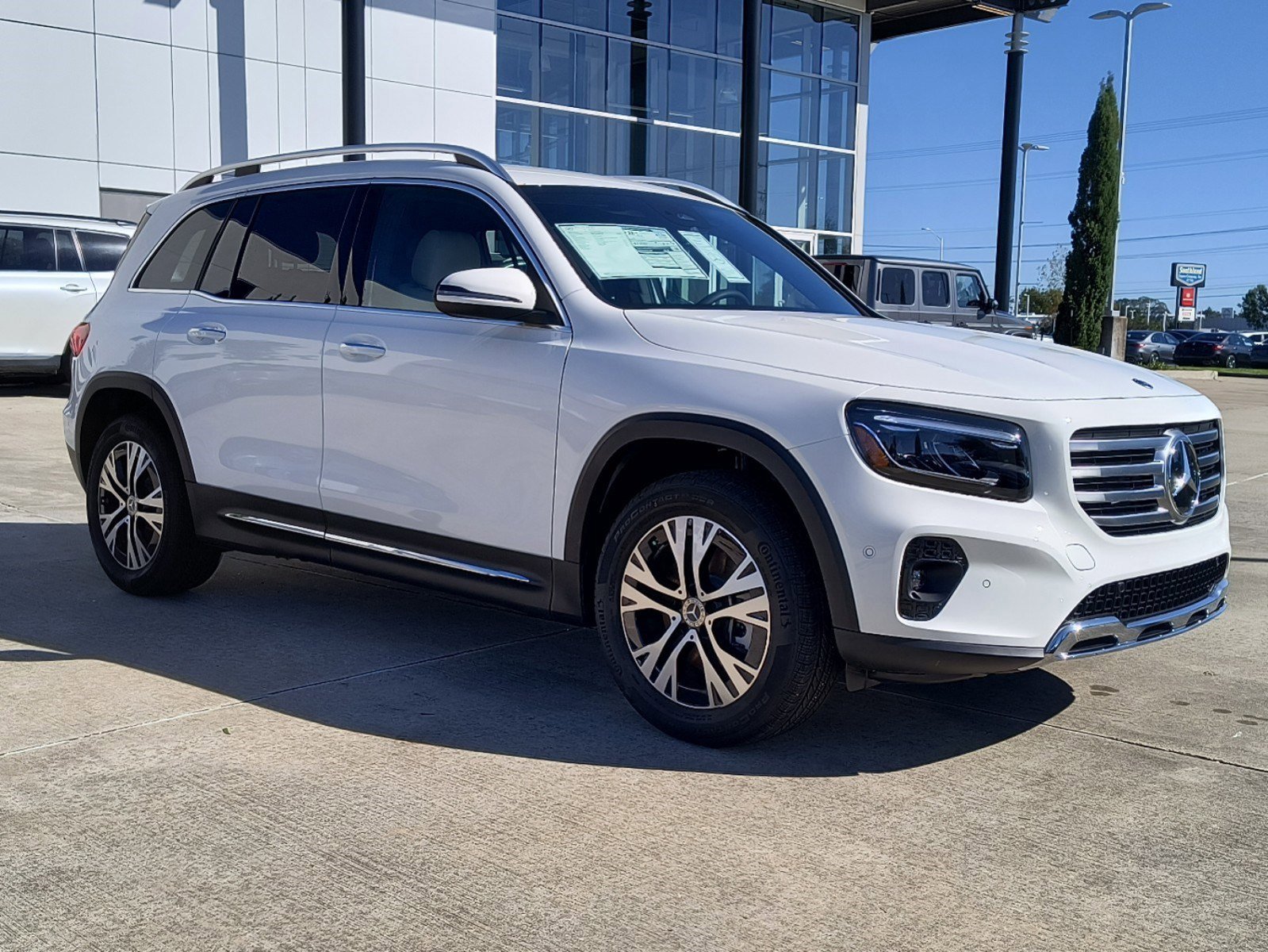 2025 Mercedes Benz GLB 250 photo 5