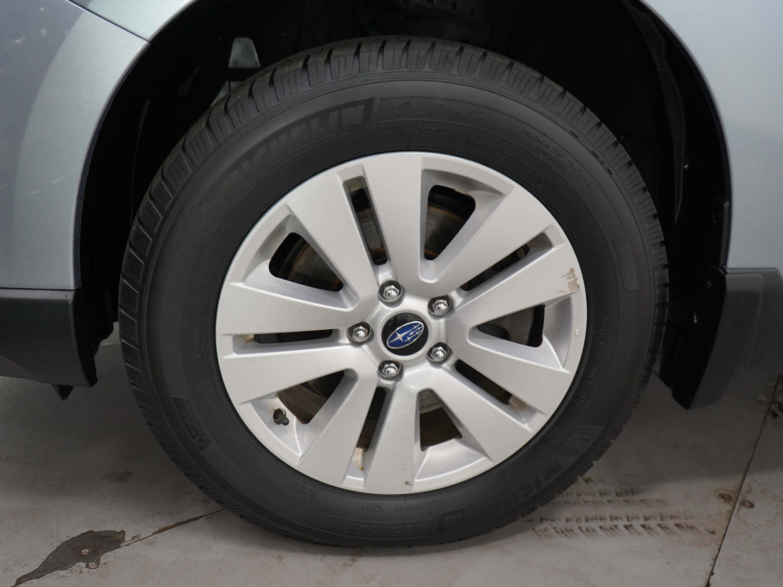 2017 Subaru Outback 2.5i Premium photo 26