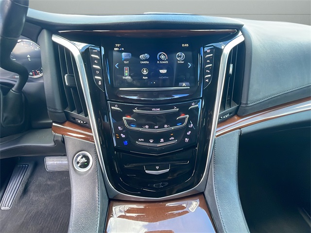 2017 Cadillac Escalade Luxury photo 22