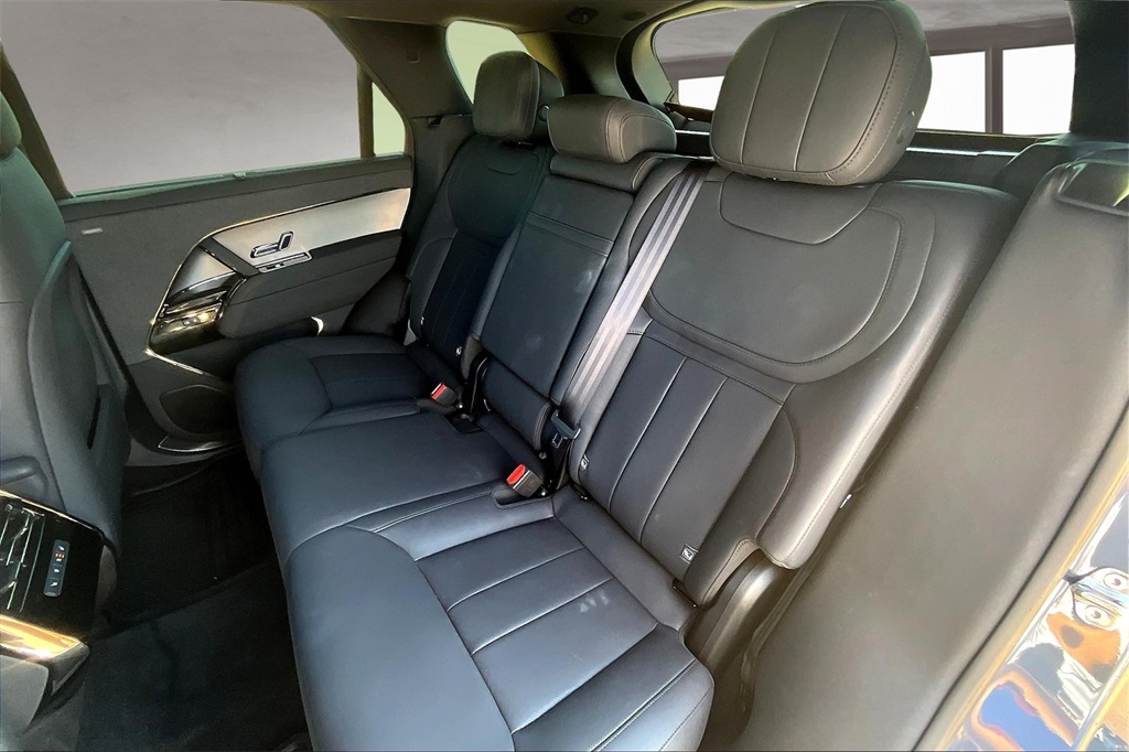 2025 Land Rover Range Rover Sport SE photo 27