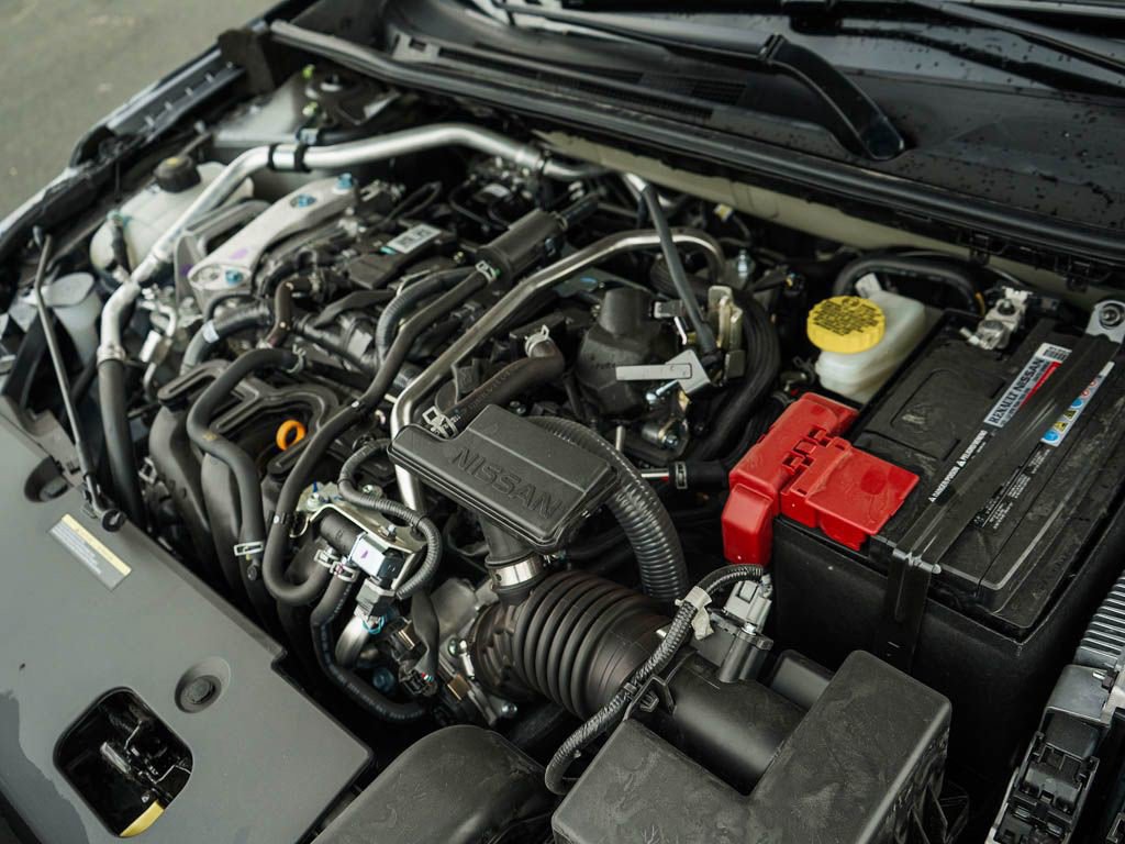 2025 Nissan Sentra SR photo 4