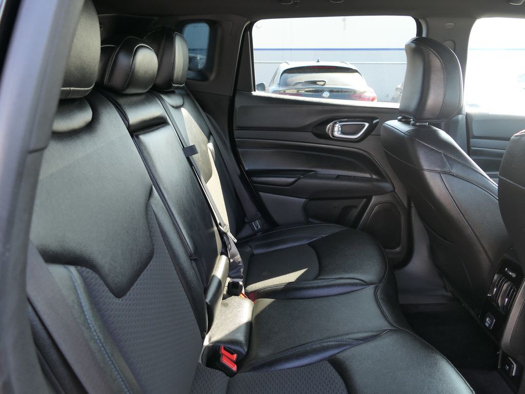 2025 Jeep Compass Latitude photo 16