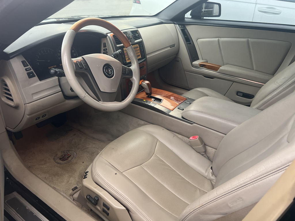 Used 2006 Cadillac XLR Base with VIN 1G6YV36A765601829 for sale in Elizabethtown, KY