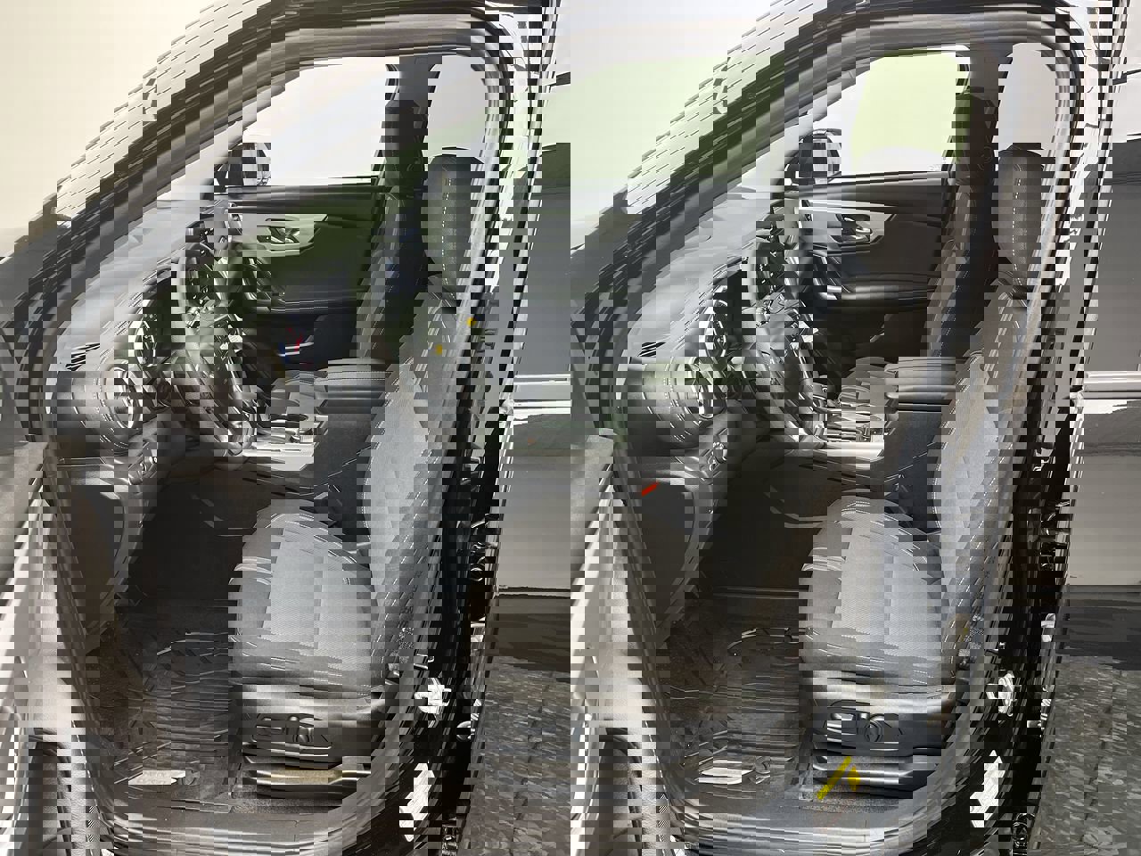 2024 Chevrolet Blazer 2LT photo 3