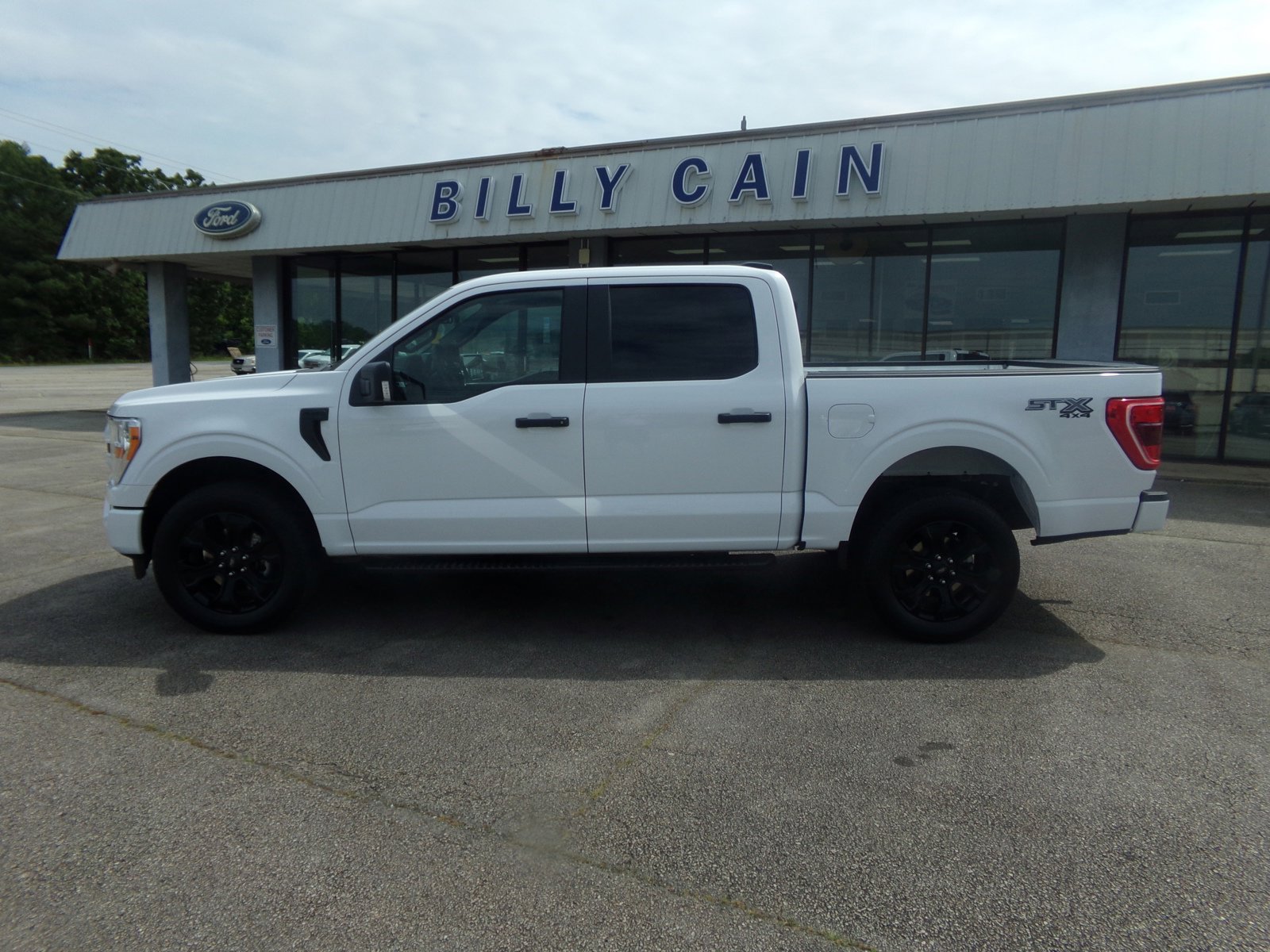 2022 Ford F-150 XL photo 3