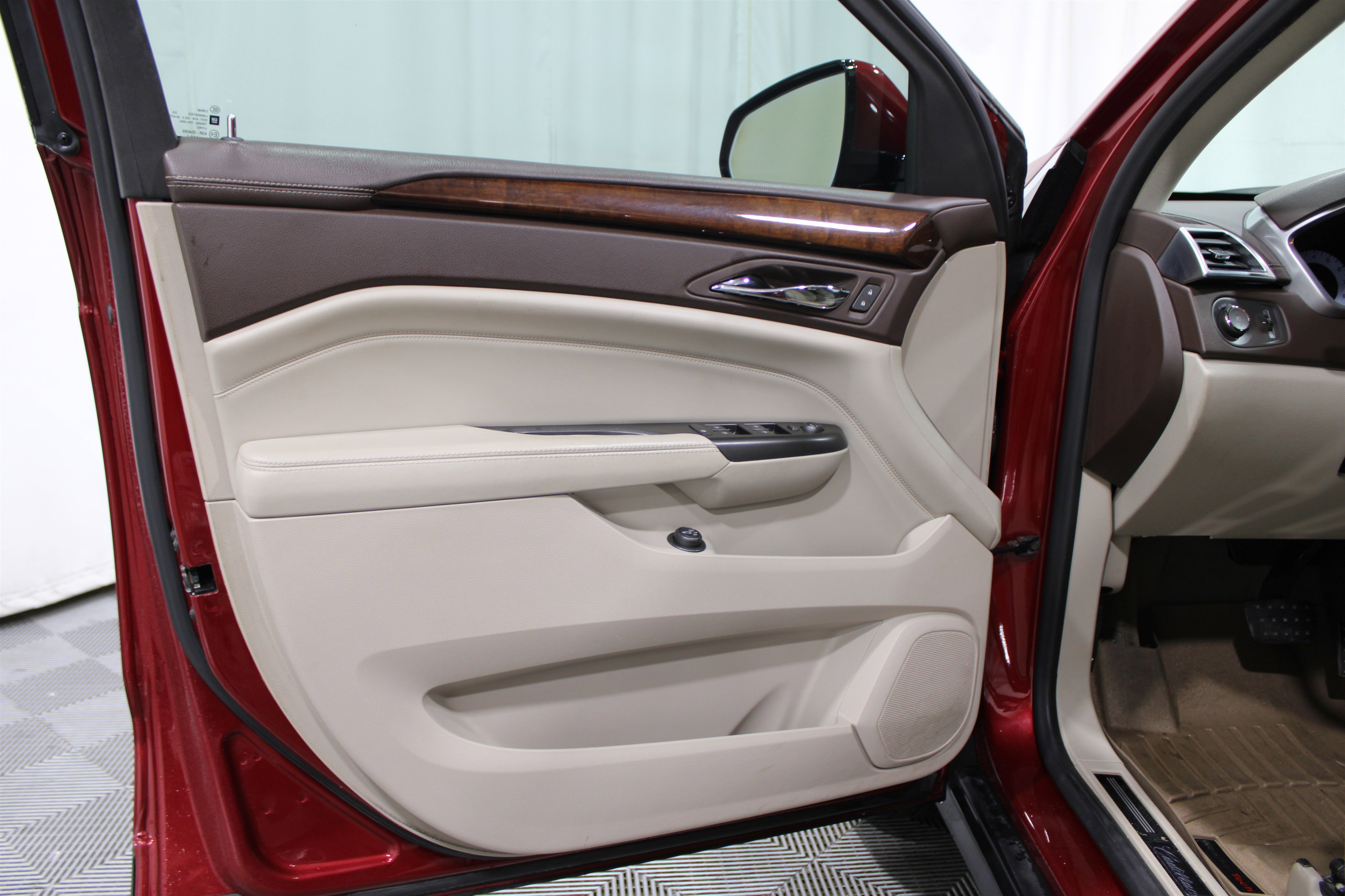 2012 Cadillac SRX Premium photo 6