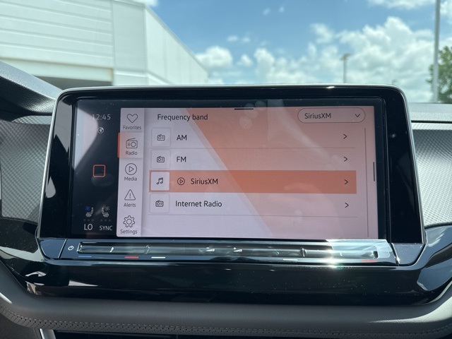 2025 Volkswagen Atlas Peak Edition SE photo 17