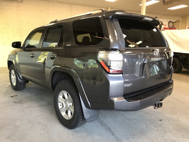 2021 Toyota 4Runner SR5 4WD photo 6