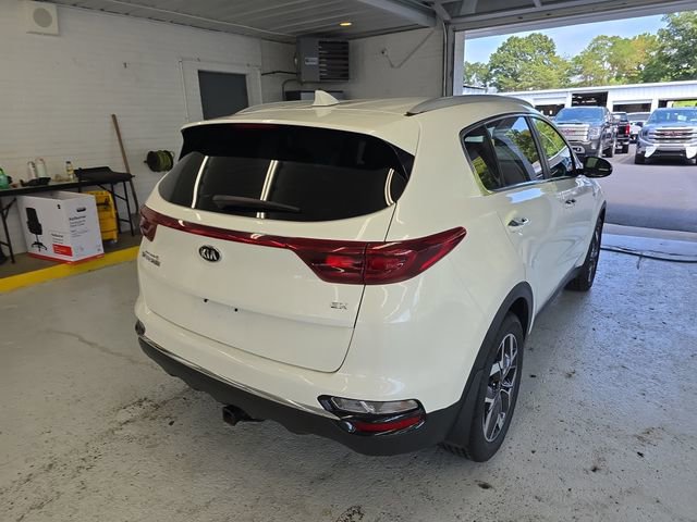 2021 Kia Sportage EX photo 2