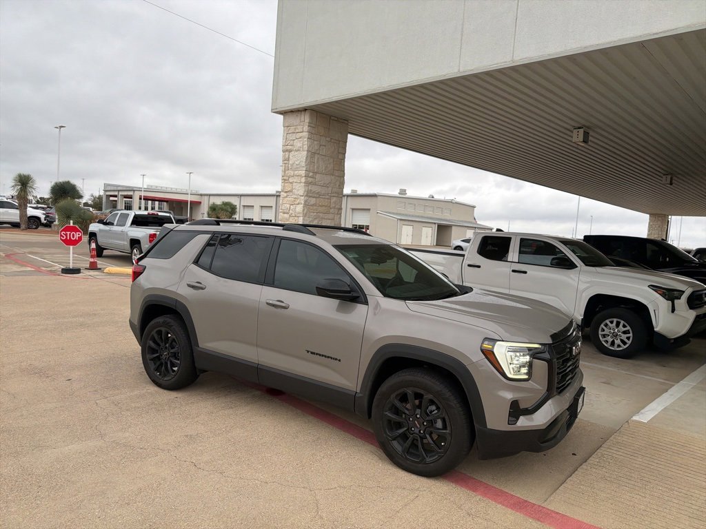 2025 GMC Terrain Elevation's photo