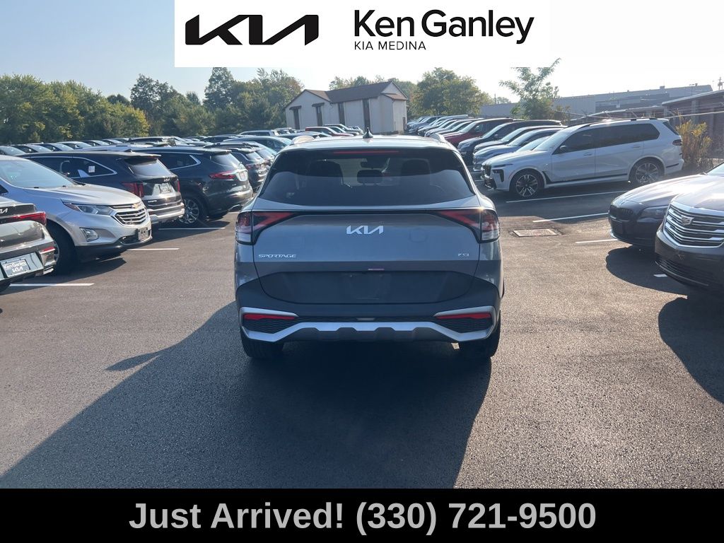 2023 Kia Sportage EX photo 4