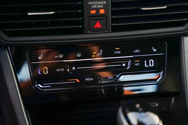 2025 Volkswagen Jetta 1.5T SE photo 13