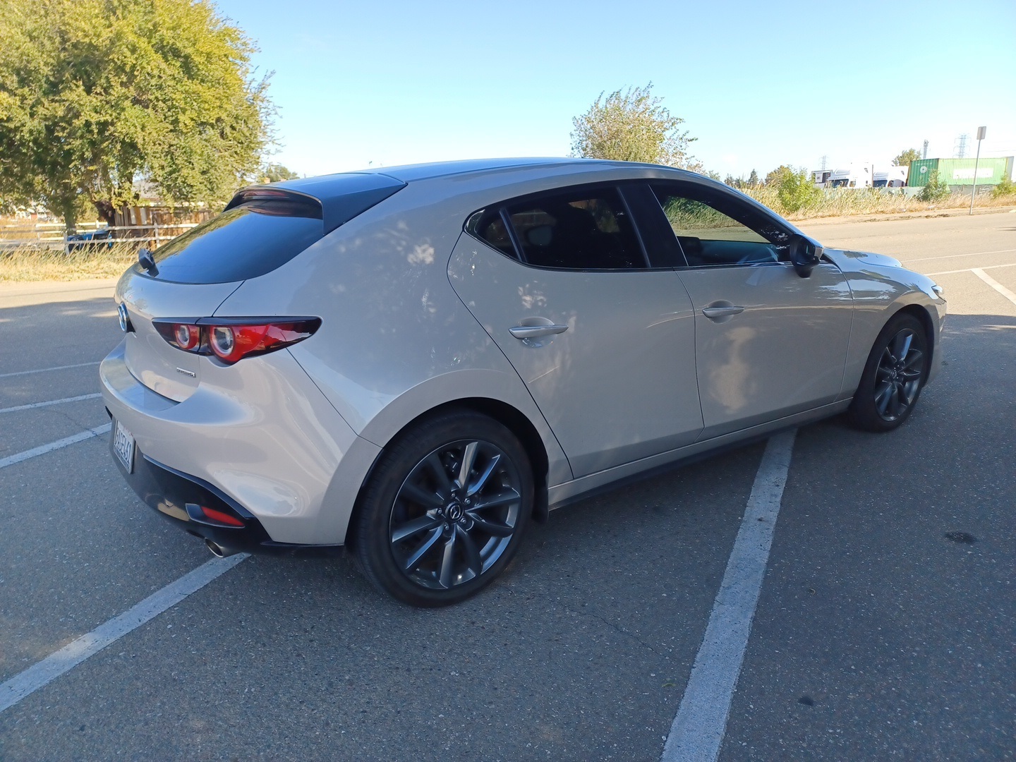 2022 Mazda Mazda3 Preferred photo 4