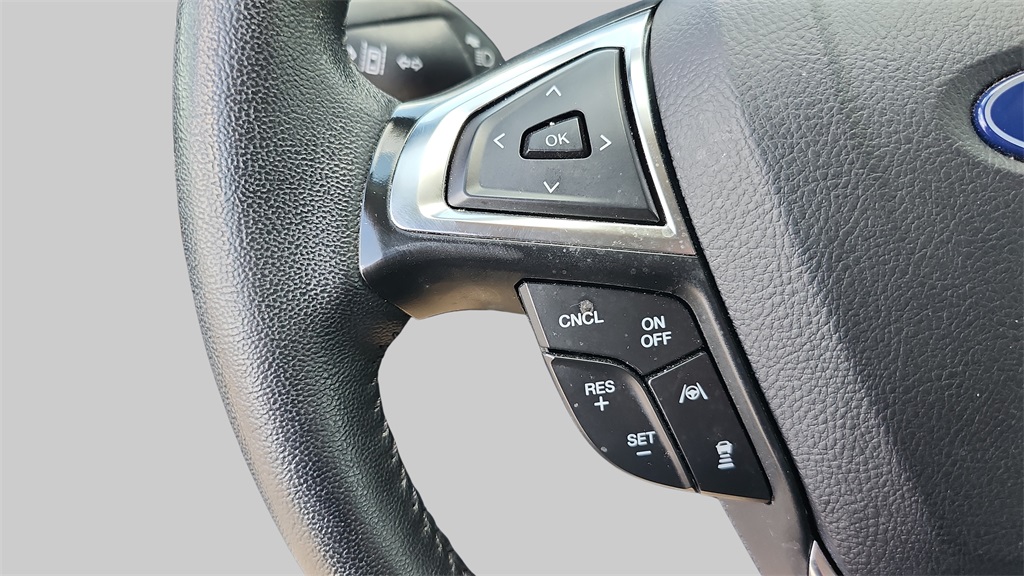 2024 Ford Edge SEL photo 17
