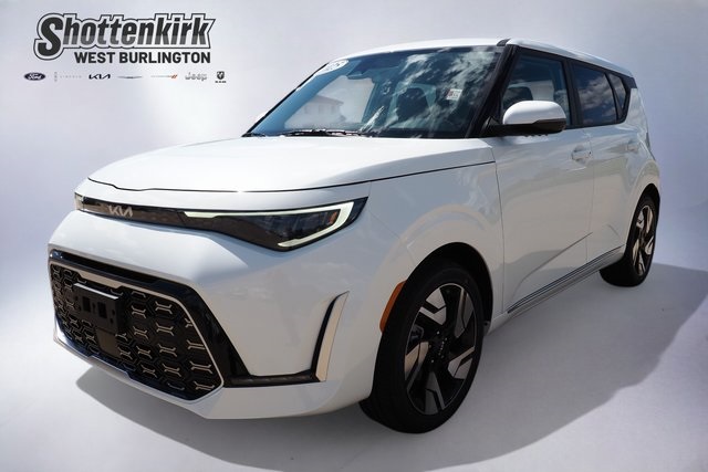 2025 Kia Soul GT-Line's photo